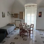 Due Passi Dal Castello Daire Gioia Del Colle