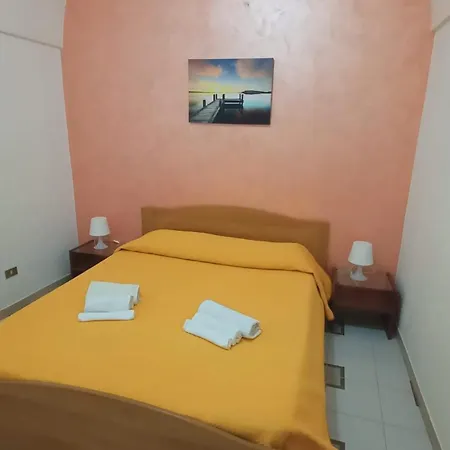 Due Passi Dal Castello