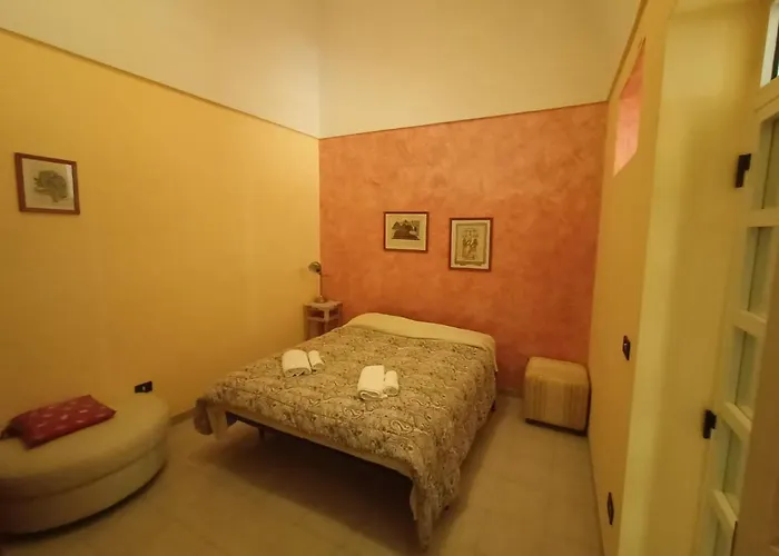 Due Passi Dal Castello