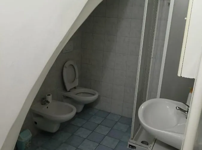 Due Passi Dal Castello *