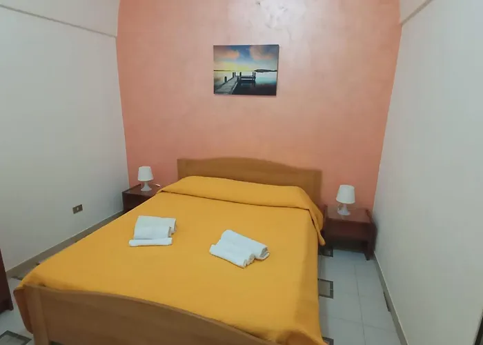 Due Passi Dal Castello